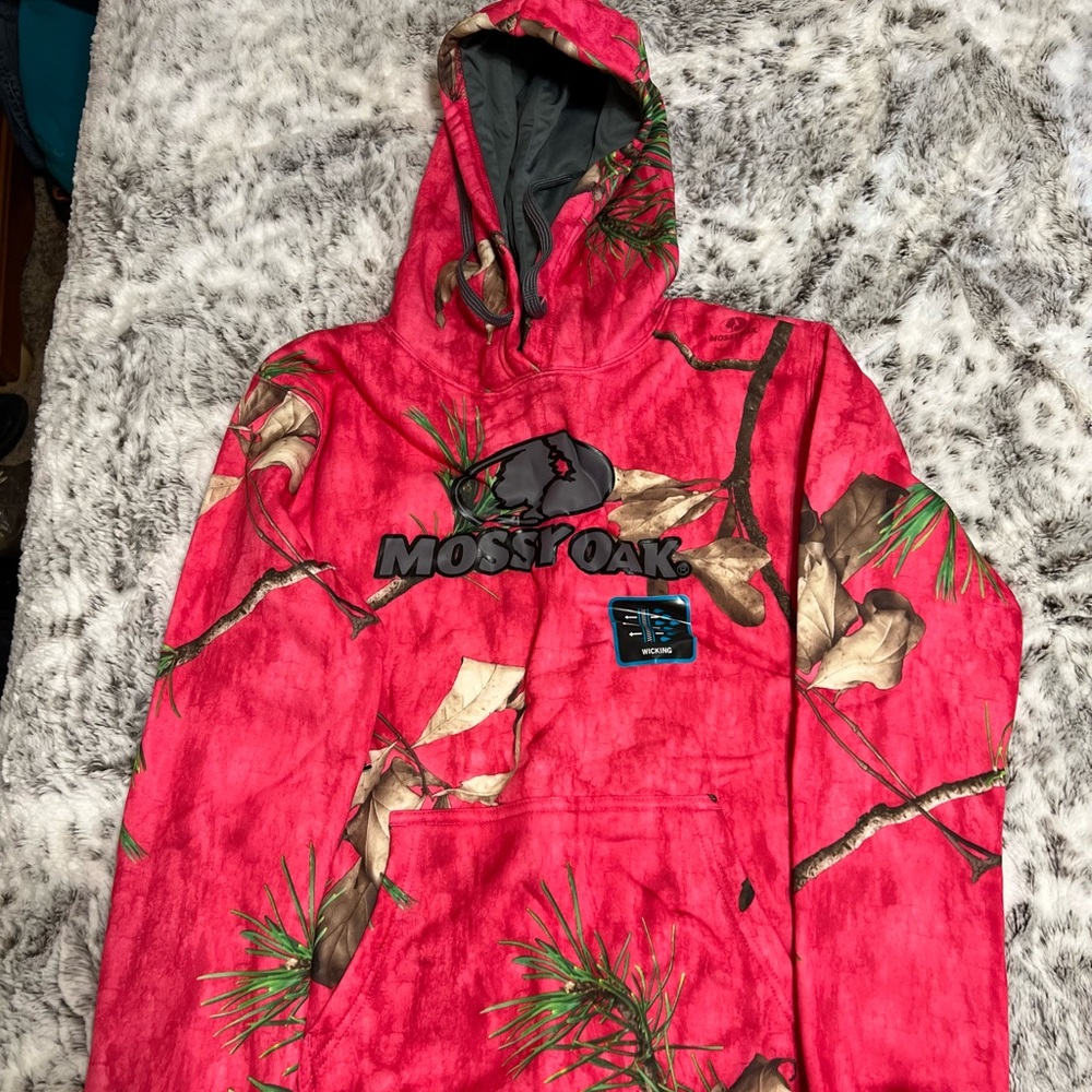 Womens Pink Camo Sweatahirt